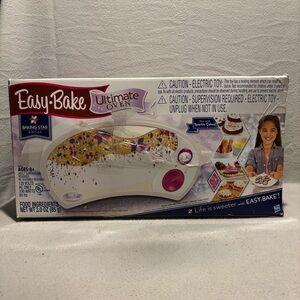 Hasbro Easy Bake Ultimate Oven Baking Star Edition New in open box